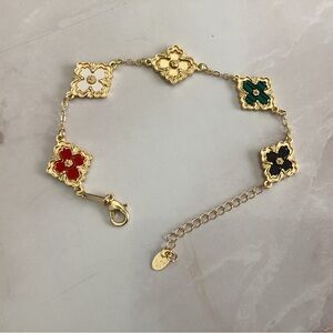 new unique multi color clover with diamond shape bracelet